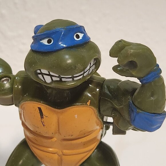 Vintage TMNT Action Figures Donatello and Leonardo Teenage Mutant Ninja Turtles - Picture 2 of 5